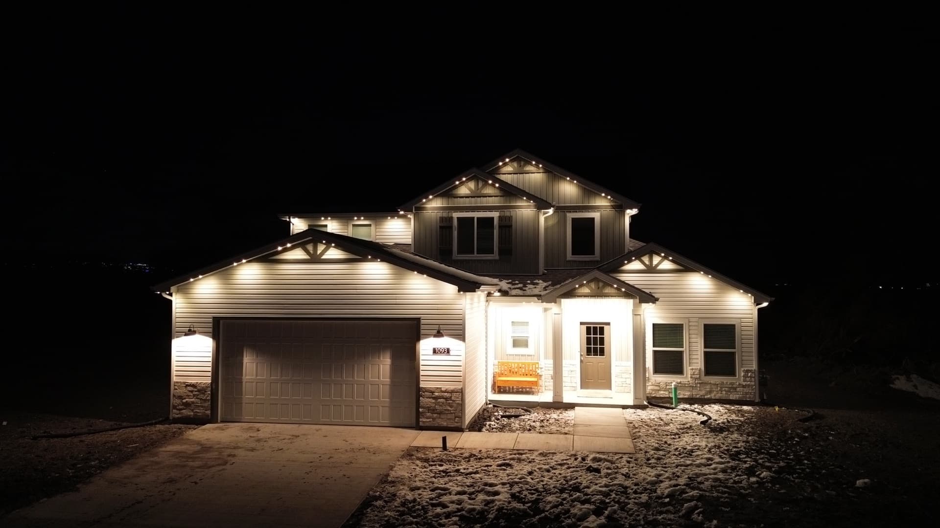 RGB vs RGBW Permanent Lighting: Which Is Better for Salt Lake City Homes?